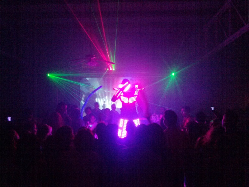 robot led, dj macross 